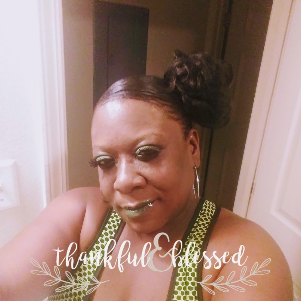 Meet your Posher, Rochelle
